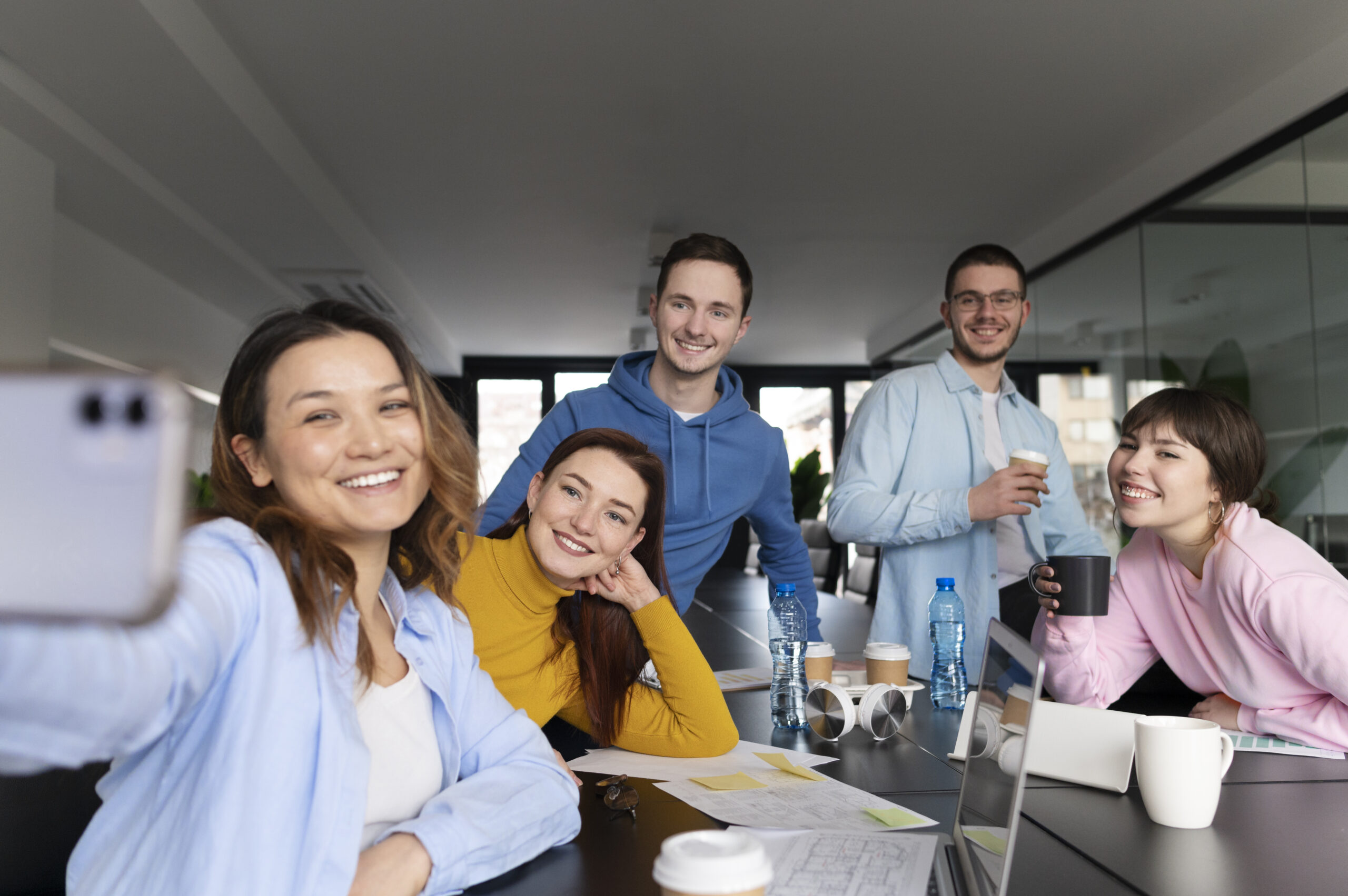 office-workers-working-together-as-team